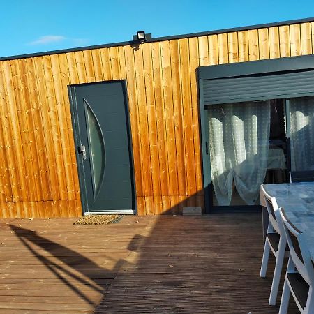Logement Atypique Арл Екстериор снимка